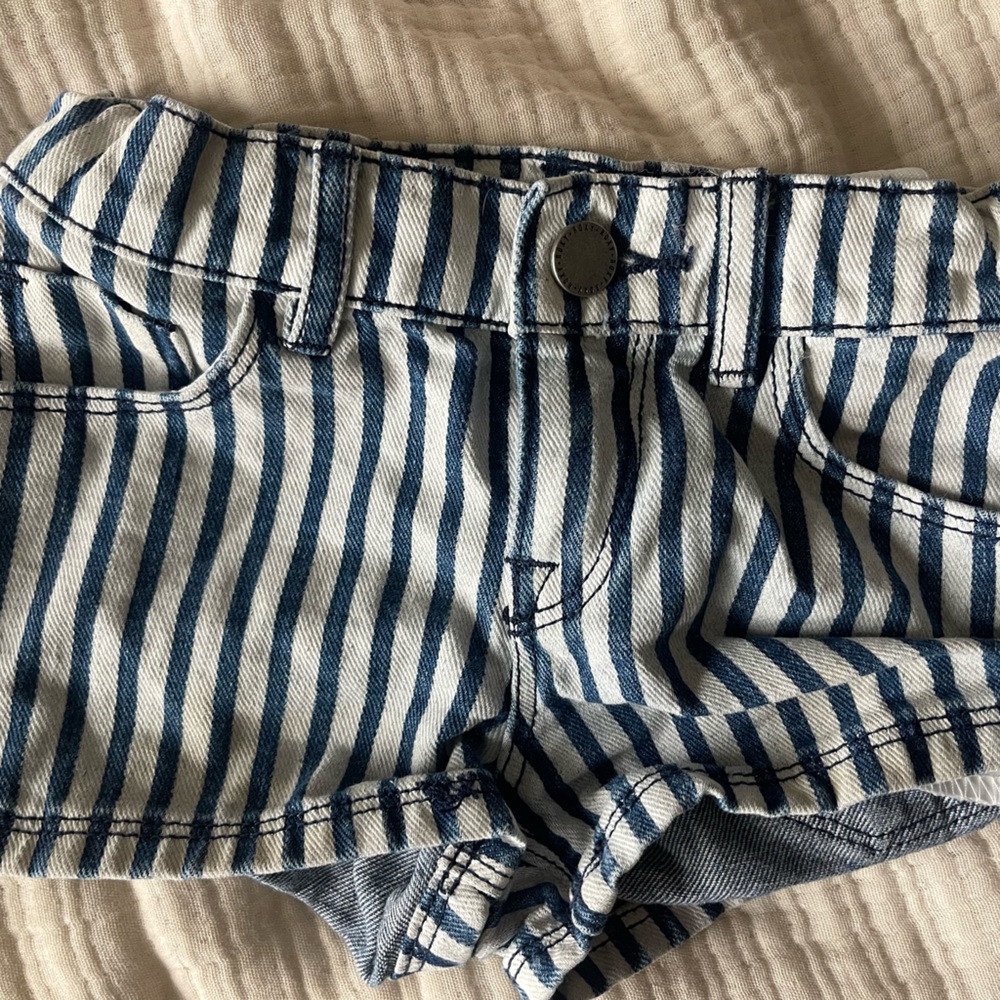 Roxy 4t jean shorts